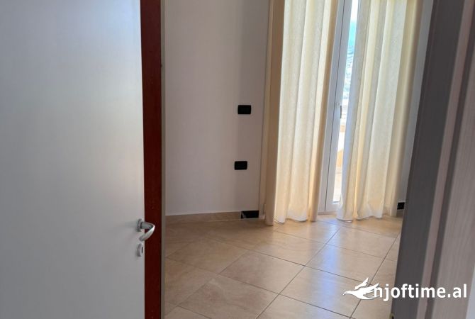 Shtepi me qera Apartament ne Tirane, 2+1, Mobilimi E mobiluar, Pagesa 45,000  Leke.