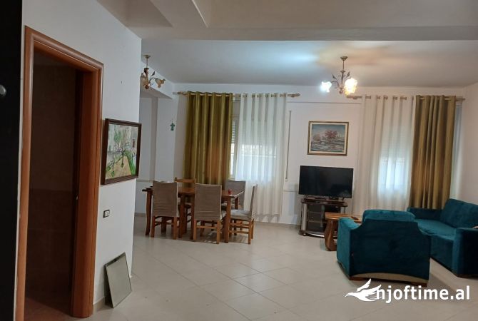 Shtepi me qera 1+1 ne Tirane - 400 Euro