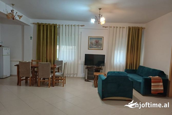 Shtepi me qera 1+1 ne Tirane - 400 Euro