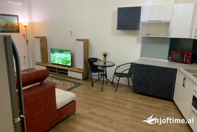 Shtepi me qera 1+1 ne Tirane - 500 Euro