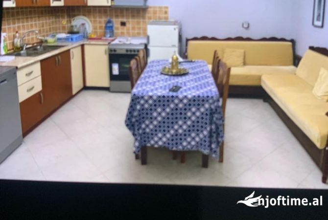Shtepi me qera 2+1 ne Tirane - 600 Euro