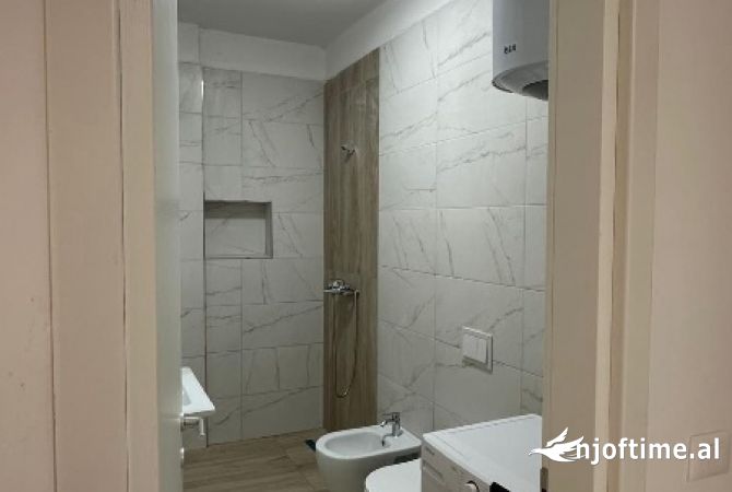 Shtepi me qera Apartament ne Tirane, 1+1, Mobilimi E mobiluar, Pagesa 600  Euro.