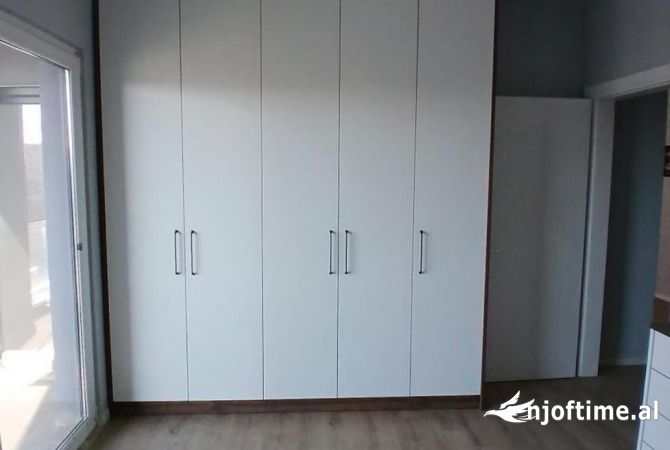 Shtepi me qera Apartament ne Tirane, 1+1, Mobilimi E mobiluar, Pagesa 500  Euro.