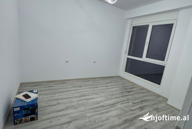 Ambient biznesi me qera 1+1 ne Tirane - 500 Euro