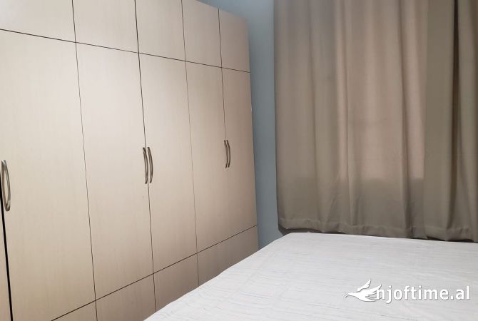 Shtepi me qera Apartament ne Tirane, 1+1, Mobilimi E mobiluar, Pagesa 500  Euro.