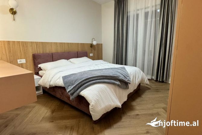 Shtepi me qera Apartament ne Tirane, 1+1, Mobilimi E mobiluar, Pagesa 450  Euro.
