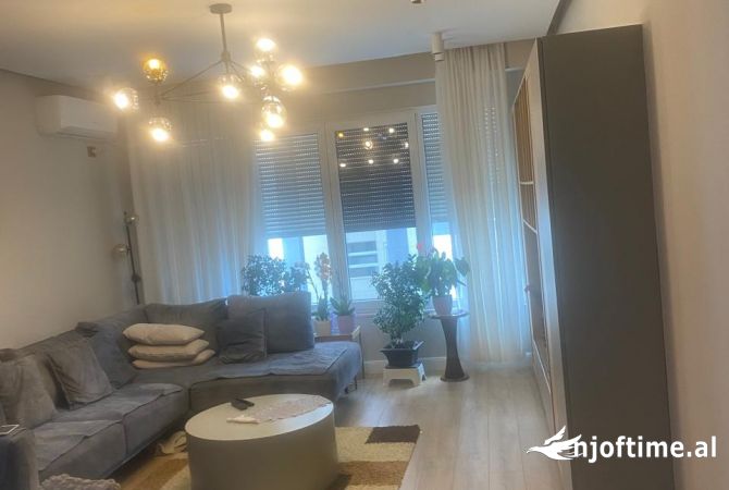 Shtepi ne shitje 2+1 ne Tirane - 215,000 Euro