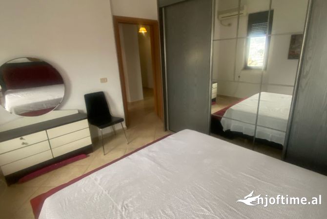 Shtepi me qera 1+1 ne Tirane - 55,000 Leke