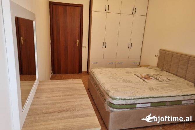 Shtepi me qera 1+1 ne Tirane - 48,000 Leke