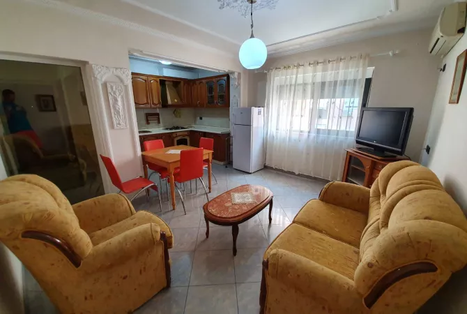 Shtepi me qera 1+1 ne Tirane - 60,000 Leke