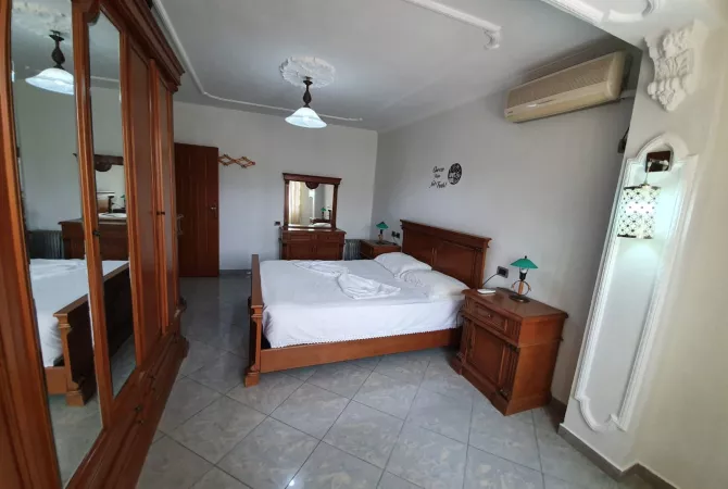 Shtepi me qera 1+1 ne Tirane - 60,000 Leke