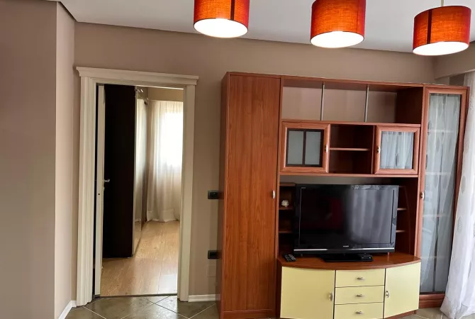 Shtepi me qera Apartament ne Tirane, 2+1, Mobilimi E mobiluar, Pagesa 60,000  Leke.
