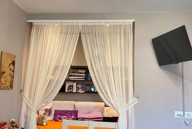 Shtepi me qera Apartament ne Tirane, 2+1, Mobilimi E mobiluar, Pagesa 900  Euro.