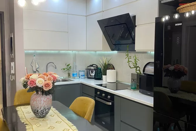 Shtepi me qera Apartament ne Tirane, 2+1, Mobilimi E mobiluar, Pagesa 900  Euro.