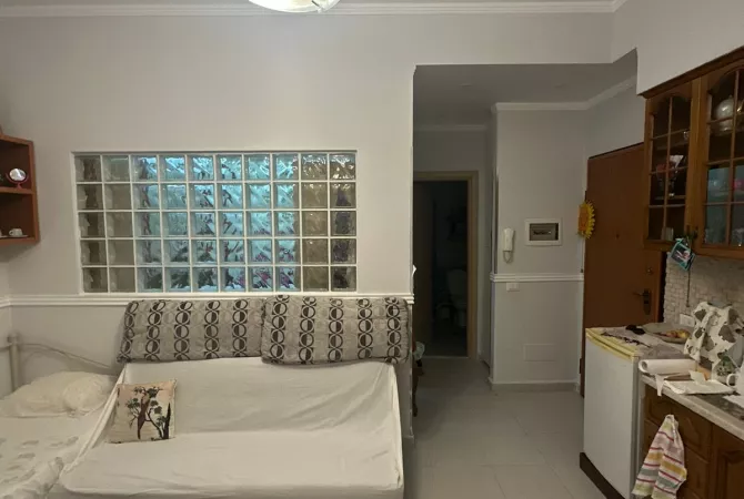 Shtepi me qera Apartament ne Tirane, 1+1, Mobilimi E mobiluar, Pagesa 450  Euro.