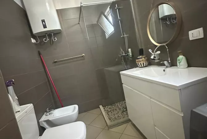 Shtepi me qera 1+1 ne Tirane - 700 Euro