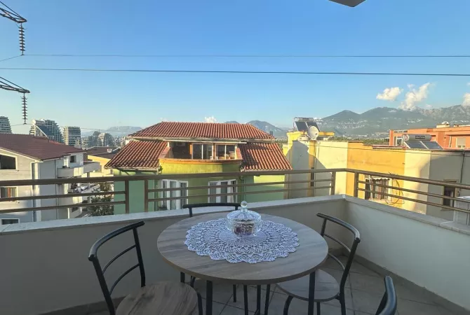 Shtepi me qera 1+1 ne Tirane - 700 Euro