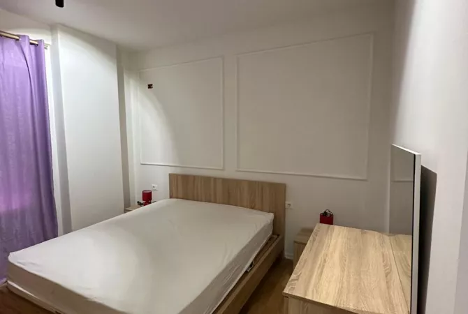 Shtepi me qera Apartament ne Tirane, 1+1, Mobilimi E mobiluar, Pagesa 500  Euro.