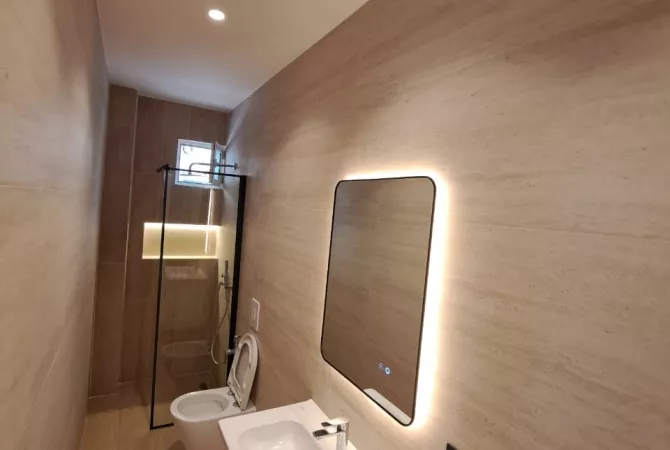 Shtepi ne shitje Apartament ne Tirane, 1+1, Mobilimi E mobiluar, Pagesa 128,000  Euro.