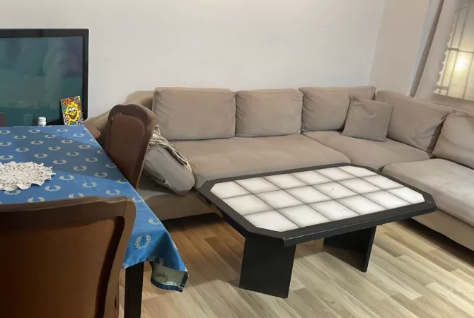 Shtepi me qera Apartament ne Tirane, 1+1, Mobilimi E mobiluar, Pagesa 50,000  Leke.