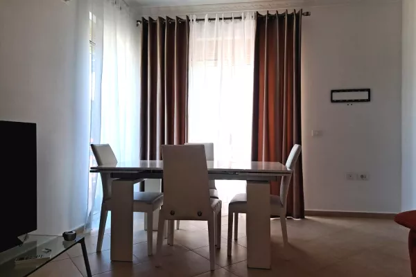 Casa in affitto 2+1 a Tirana - 1,000 Euro