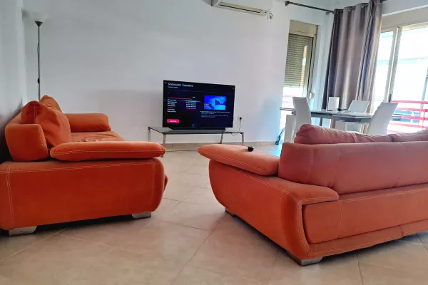 Shtepi me qera Apartament ne Tirane, 2+1, Mobilimi E mobiluar, Pagesa 1,000  Euro.