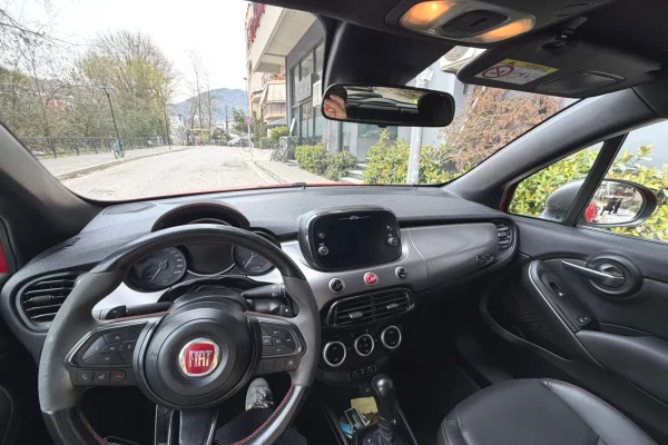 Makina ne shitje ne Tirane, Fiat, 2019 Diesel,Kambio Automatik Pagesa 10,800  Euro.