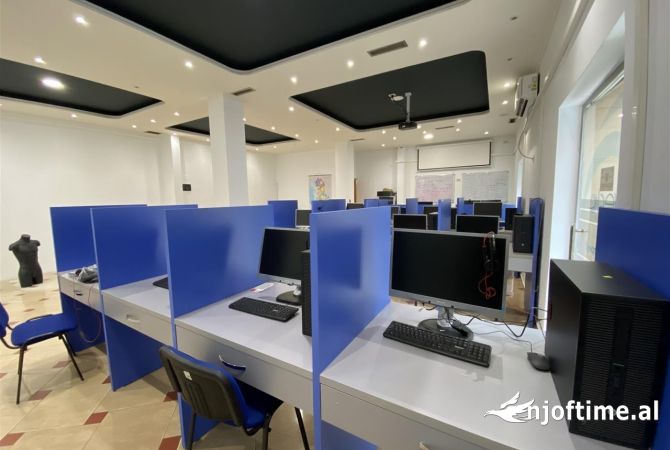 Ambient biznesi me qera 1+1 ne Tirane - 800 Euro