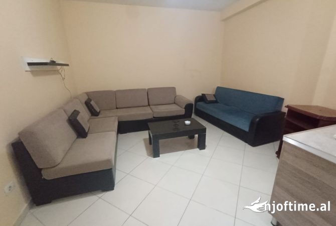 Shtepi me qera 1+1 ne Tirane - 450 Euro