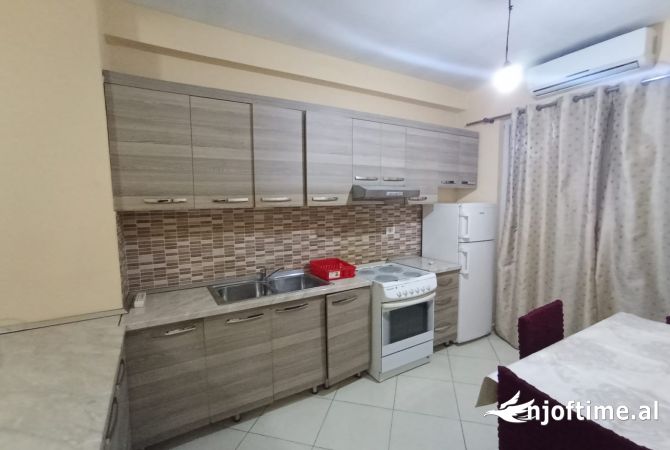 Shtepi me qera 1+1 ne Tirane - 450 Euro
