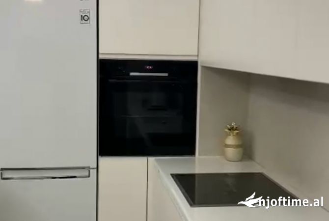 Shtepi me qera 2+1 ne Tirane - 550 Euro