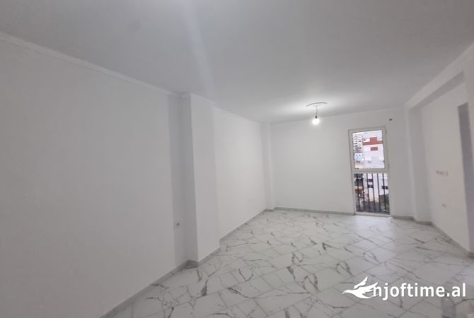 Shtepi ne shitje 1+1 ne Tirane - 138,000 Euro
