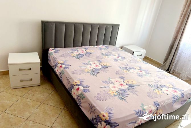 Shtepi me qera Apartament ne Tirane, 2+1, Mobilimi E mobiluar, Pagesa 450  Euro.