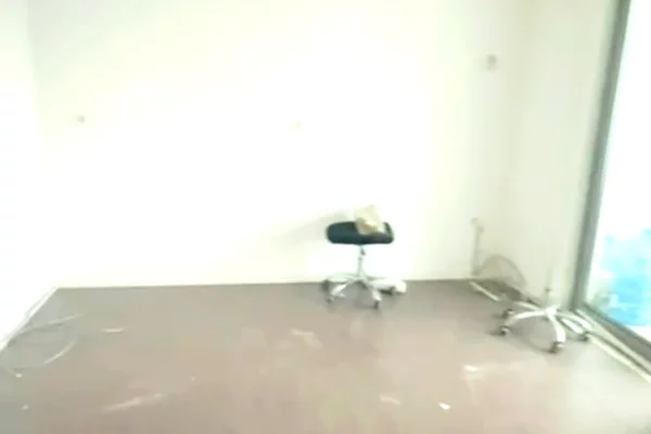 Ambiente Commerciale in Affitto 3+1 a Tirana - 700 Euro