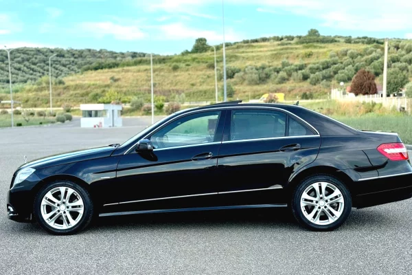 Cars for sale in Tirana, Mercedes-Benz, 2010 Diesel,Kambio Automatik Payment 9,500  Euro.