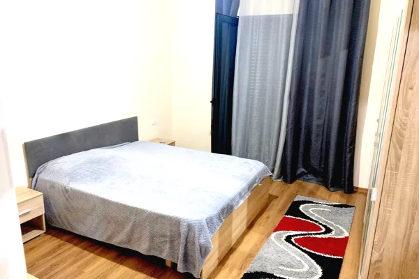 Shtepi me qera Apartament ne Tirane, 1+1, Mobilimi E mobiluar, Pagesa 500  Euro.