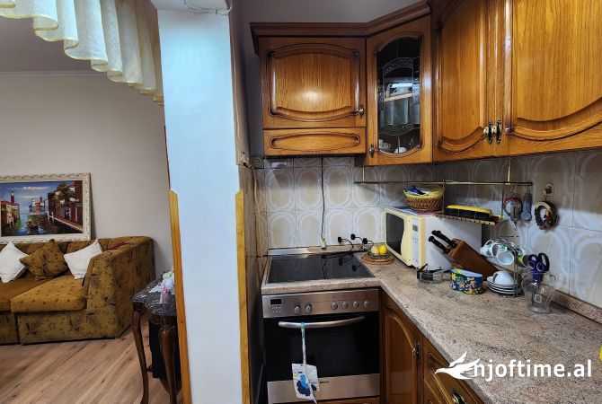 Shtepi me qera 2+1 ne Tirane - 590 Euro