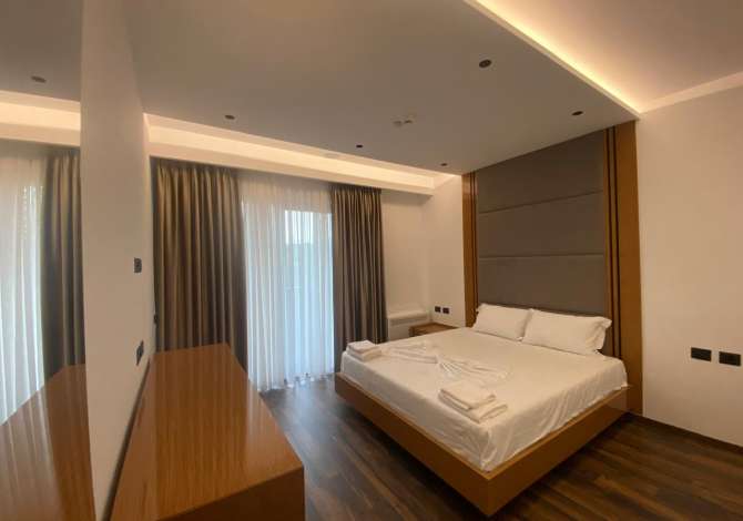Shtepi me qera 2+1 ne Tirane - 2,500 Euro