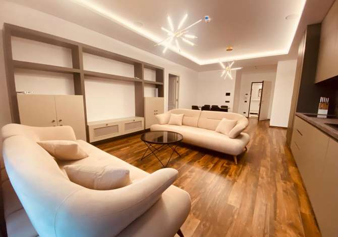 Shtepi me qera 2+1 ne Tirane - 2,500 Euro