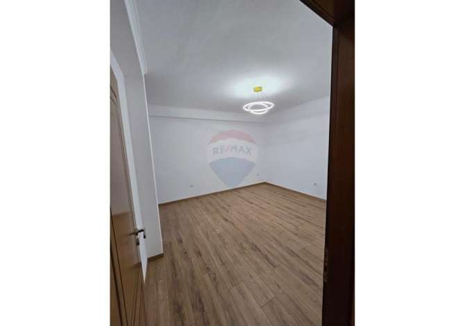 Shtepi ne shitje 1+1 ne Tirane - 90,000 Euro