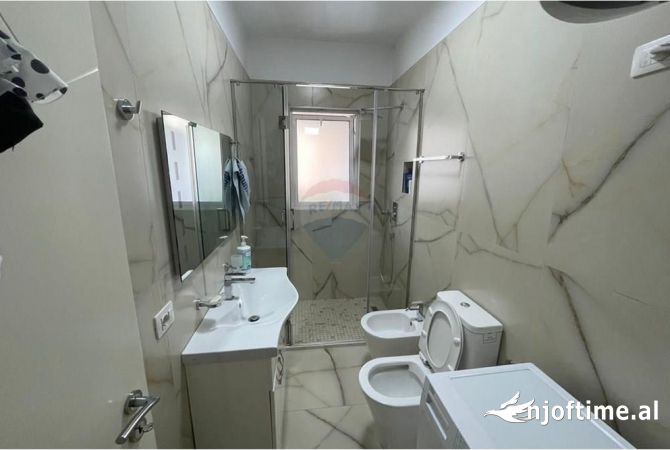 Shtepi ne shitje 1+1 ne Tirane - 75,000 Euro