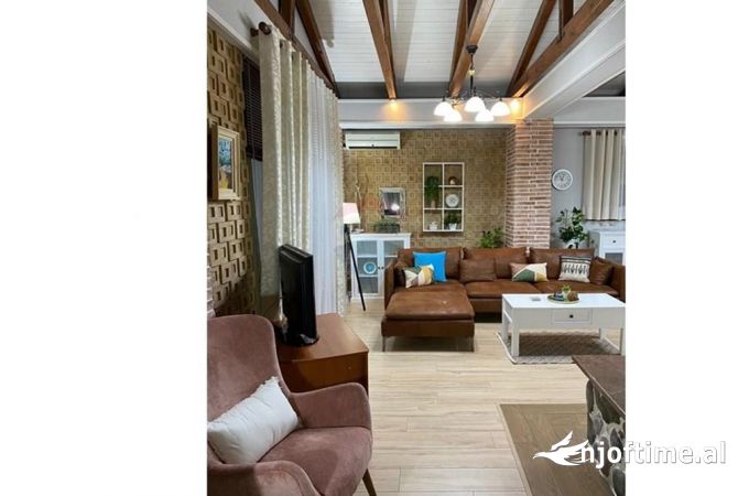 Shtepi me qera 3+1 ne Tirane - 1,800 Euro