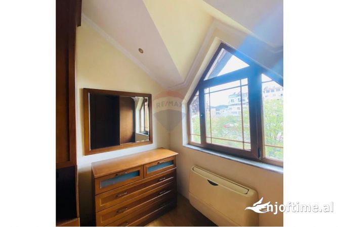 Shtepi me qera 3+1 ne Tirane - 1,100 Euro