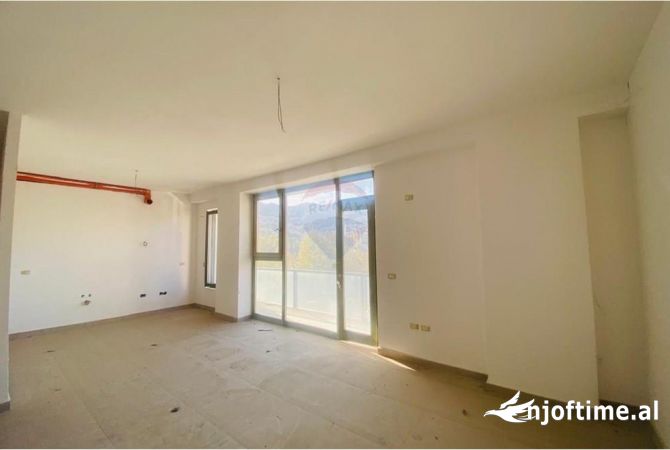 Shtepi ne shitje 2+1 ne Tirane - 175,000 Euro