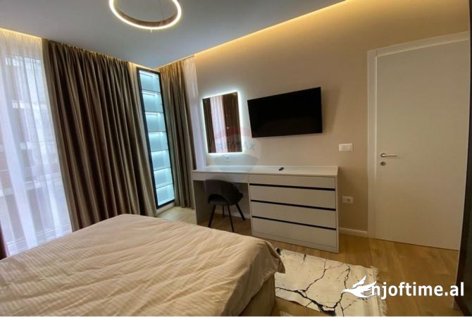 Shtepi ne shitje Apartament ne Tirane, 1+1, Mobilimi E mobiluar, Pagesa 145,000  Euro.