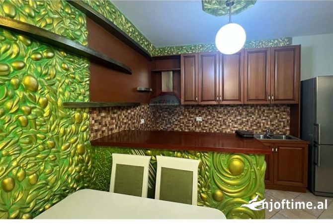 Shtepi me qera Apartament ne Tirane, 1+1, Mobilimi E mobiluar, Pagesa 550  Euro.