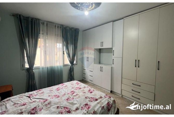 Shtepi me qera Apartament ne Tirane, 1+1, Mobilimi E mobiluar, Pagesa 550  Euro.