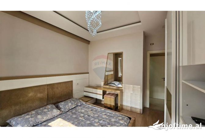 Shtepi me qera Apartament ne Tirane, 2+1, Mobilimi E mobiluar, Pagesa 650  Euro.