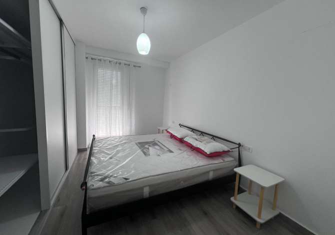Shtepi me qera 1+1 ne Tirane - 39,000 Leke