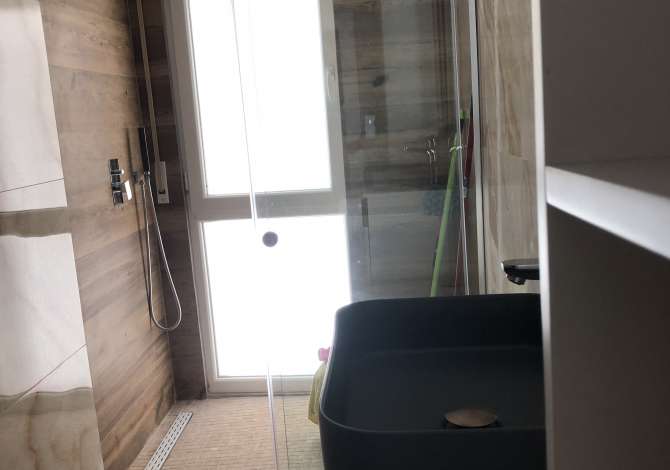 Shtepi me qera Apartament ne Tirane, 1+1, Mobilimi E mobiluar, Pagesa 45,000  Leke.